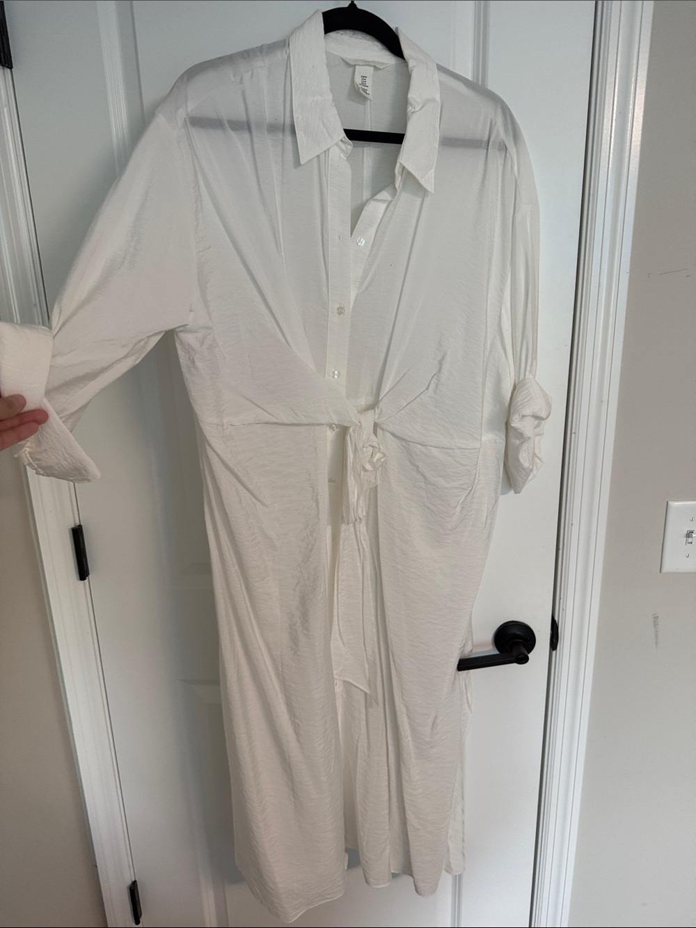 Lightweight White Men’s Tie-Front Shirt Dress HM